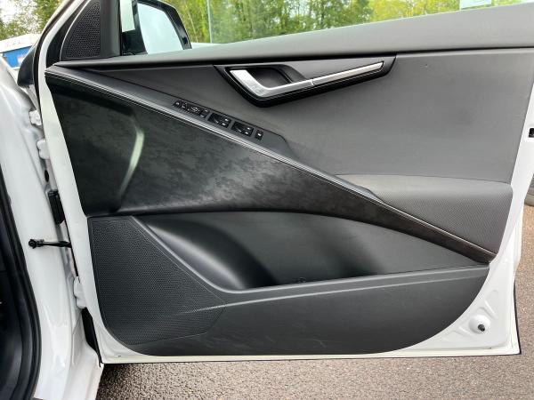 Kia Niro Photo autoimg-1b911416d55534457124f500d50af4e28a2943bd.jpg
