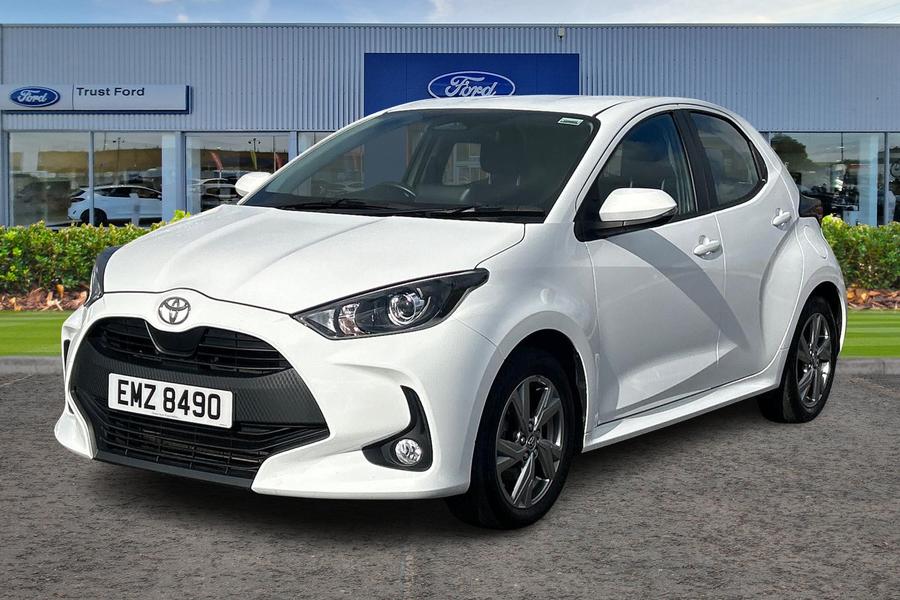 Toyota YARIS Photo autoimg-1b91e68075abc3623032d4cb79ec81bf69117c67.jpg