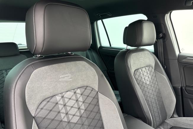 VOLKSWAGEN Tiguan Photo 27