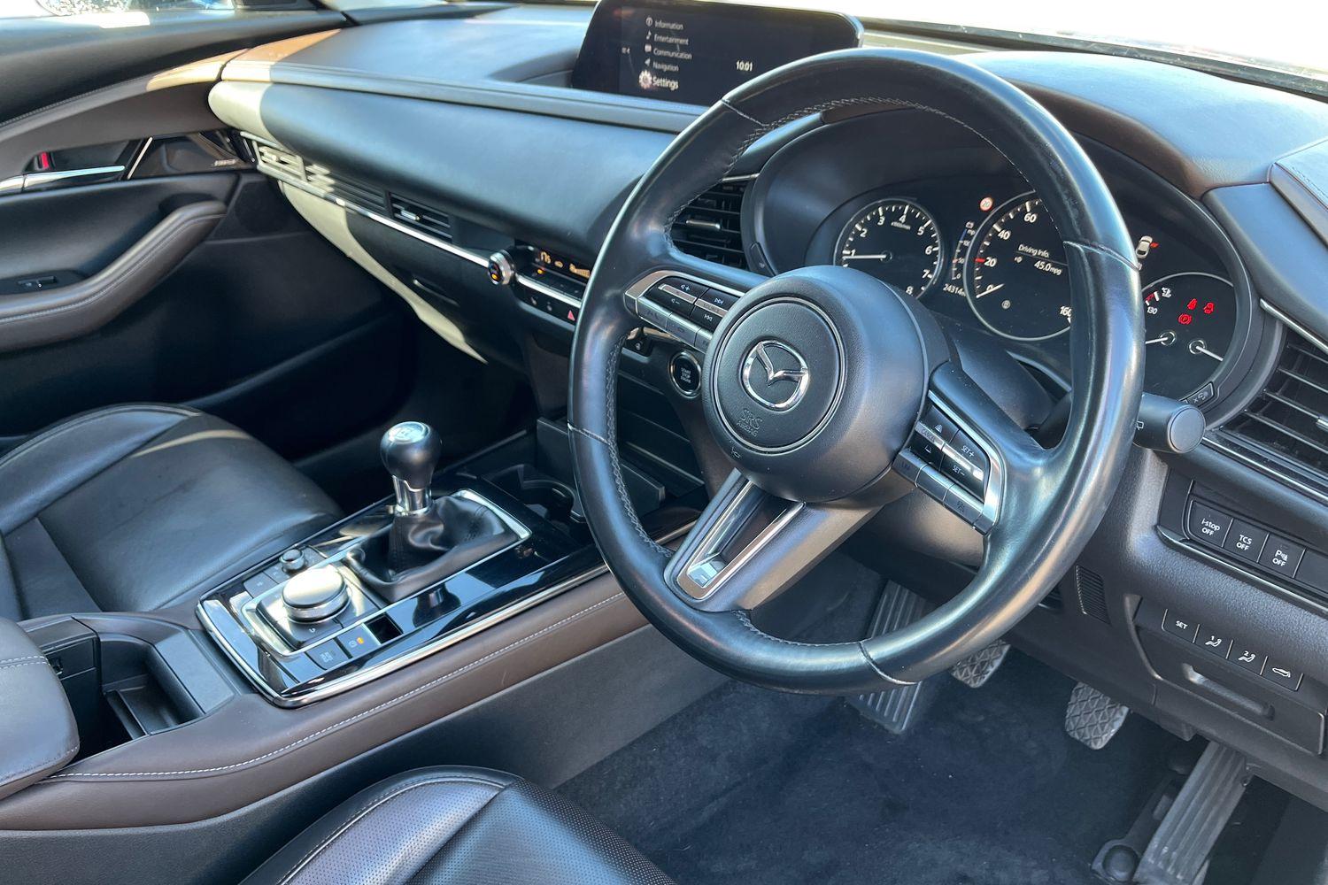 Mazda CX-30 Photo 8