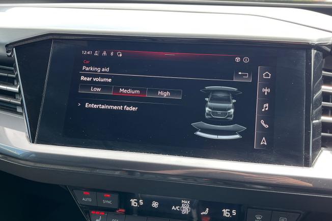 AUDI Q4 E-Tron Photo 32
