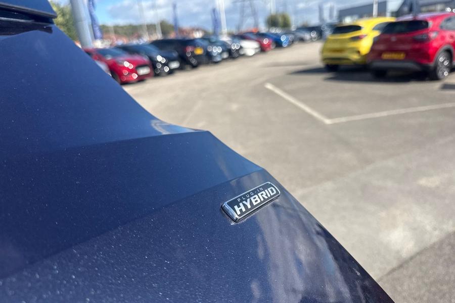 Ford GRAND TOURNEO CONNECT Photo autoimg-1b98321aa50333bc112486f73d3495e79af87160.jpg