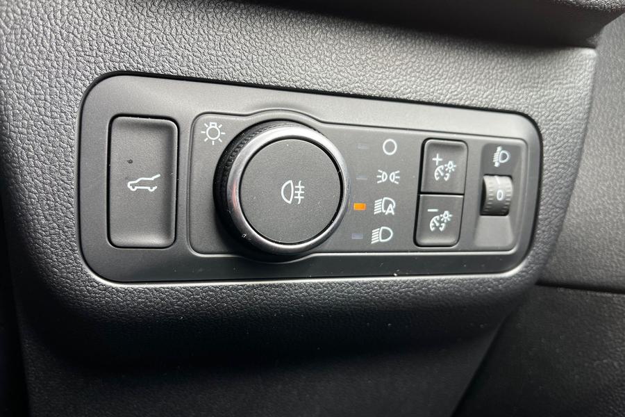 Ford Kuga Photo autoimg-1ba3672edd6ecda45d7567588d541c71045afdbe.jpg