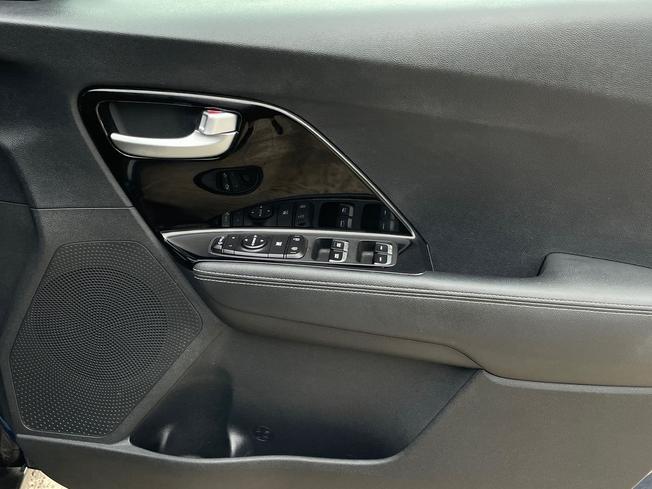 KIA Niro Photo 30