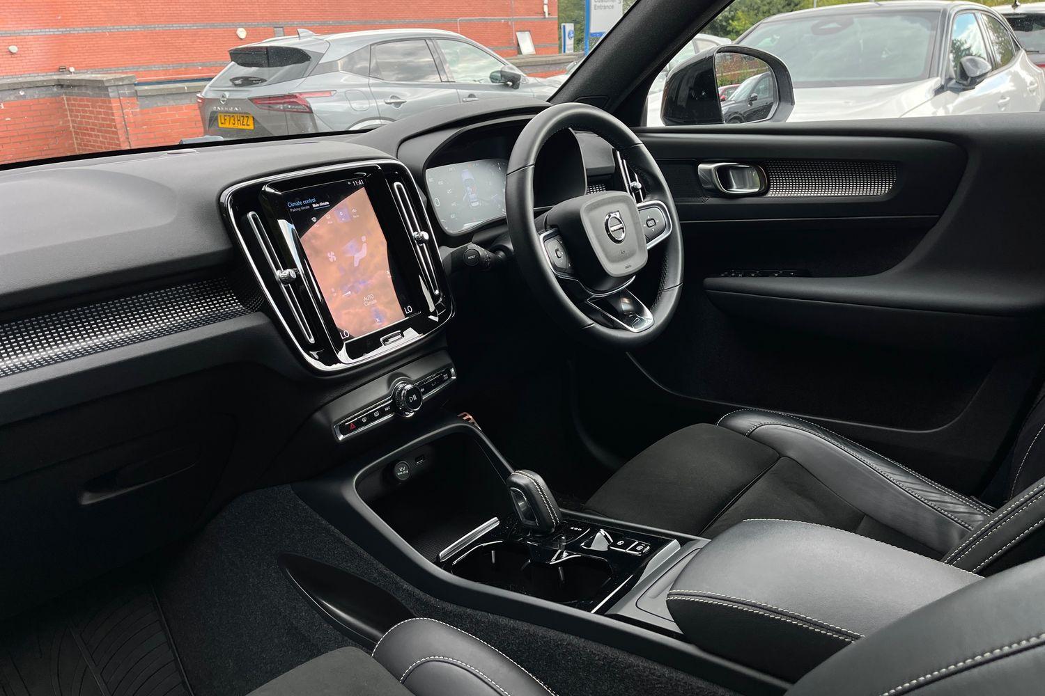 Volvo XC40 Photo 17