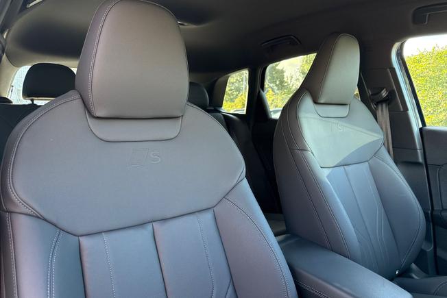 AUDI Q3 Photo 36