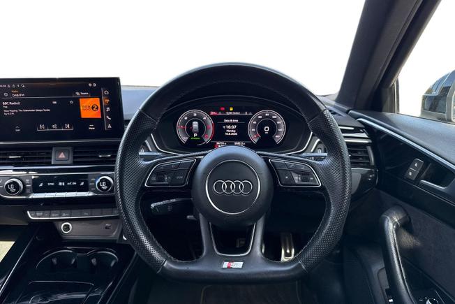 Audi A4 Avant Photo 11
