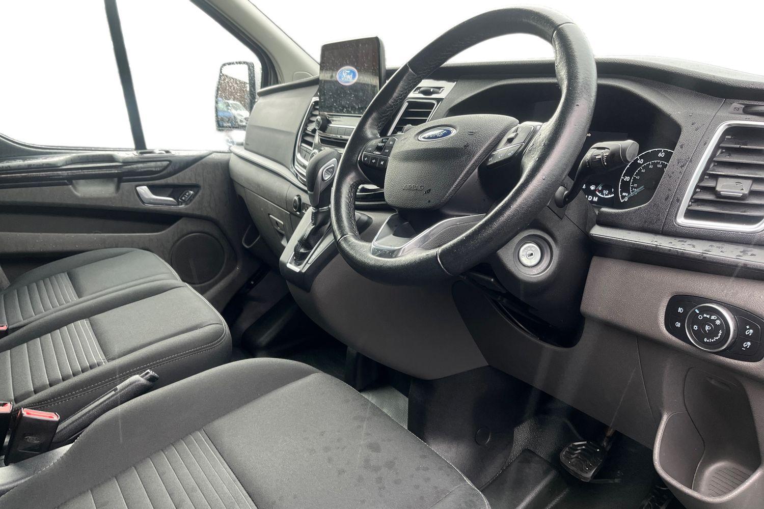 Ford TRANSIT CUSTOM Photo 13