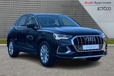2022 AUDI Q3 Sport 35 TFSI 150 PS 6-speed at JCT600