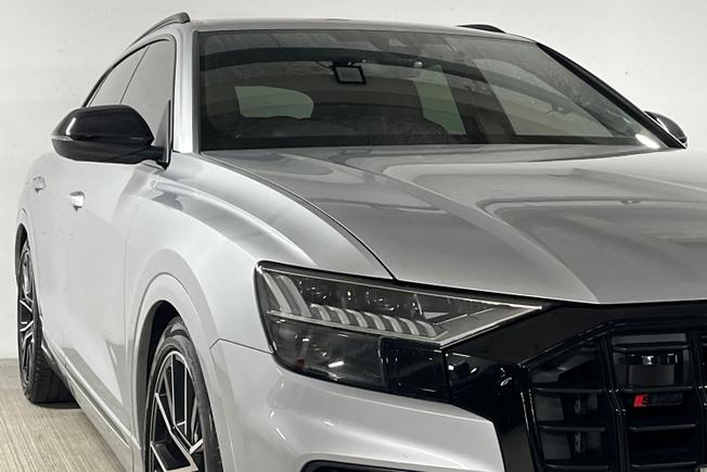 AUDI Sq8 Photo 38