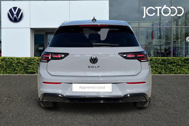 VOLKSWAGEN Golf Photo 7