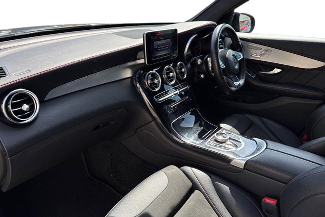 MERCEDES-BENZ Glc Photo 2