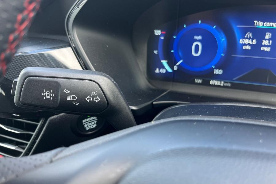 Ford Kuga Photo autoimg-1bbcc4a8466fae9c3d21bb2862c0f8b3c960de26.jpg