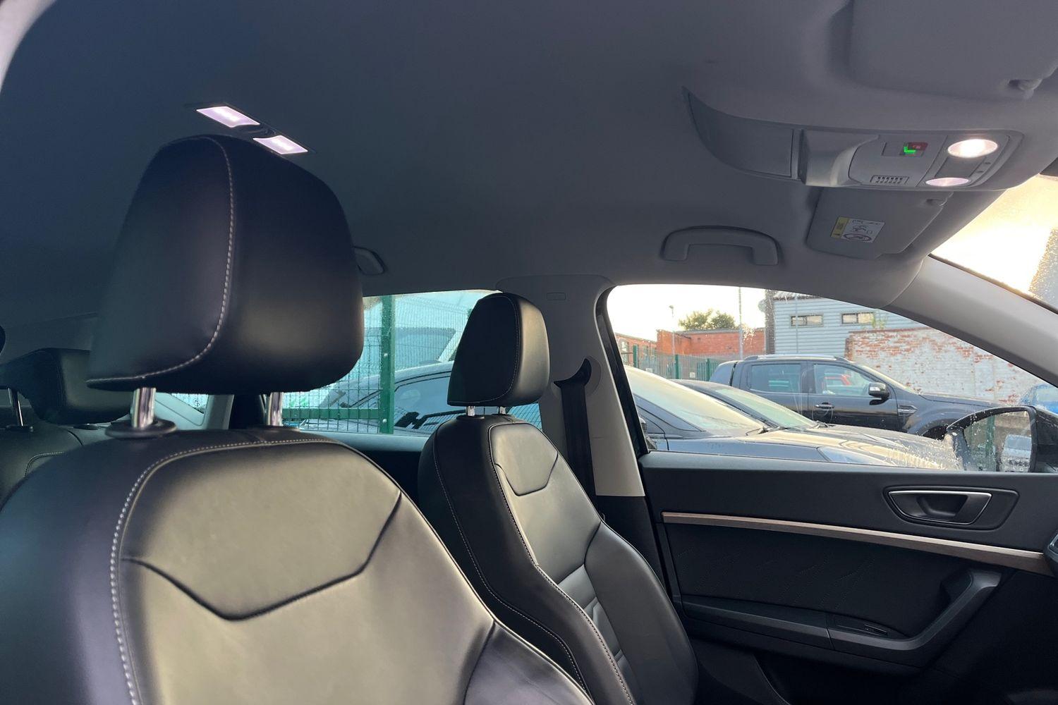 SEAT ATECA Photo 16