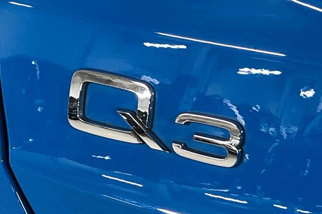 AUDI Q3 Photo 37