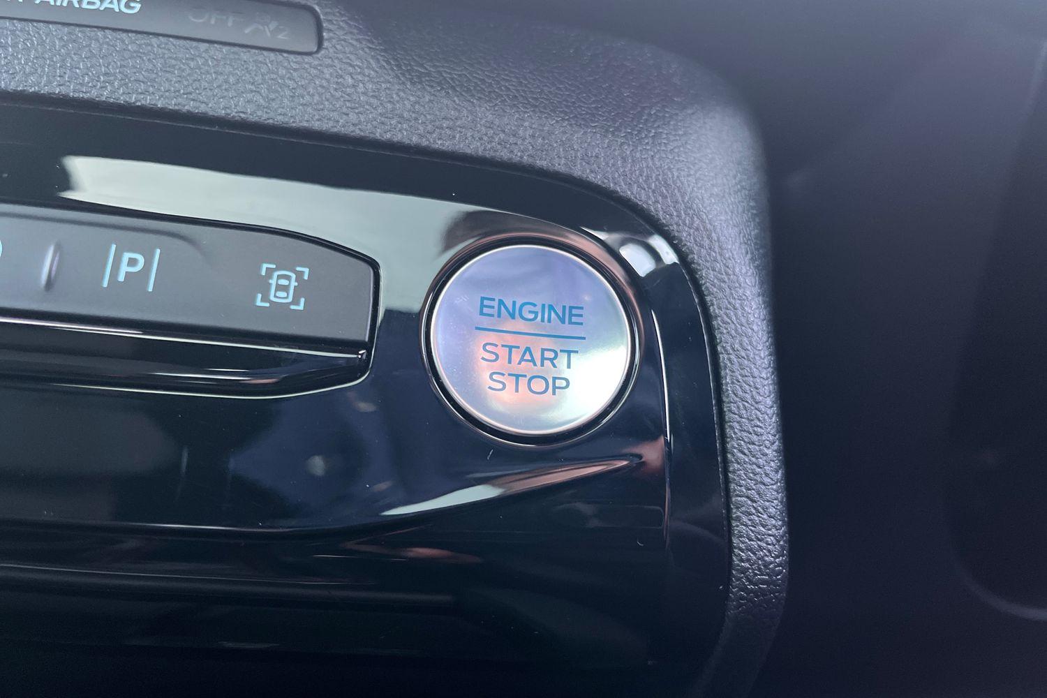 Ford KUGA Photo 37