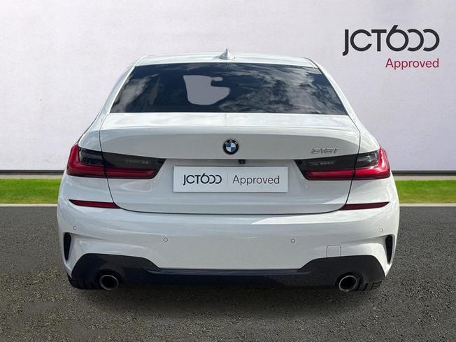 BMW 3 Series Photo 7