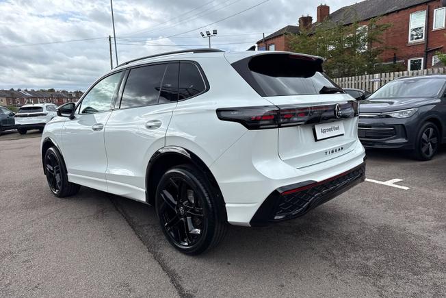 VOLKSWAGEN Tiguan Photo 23