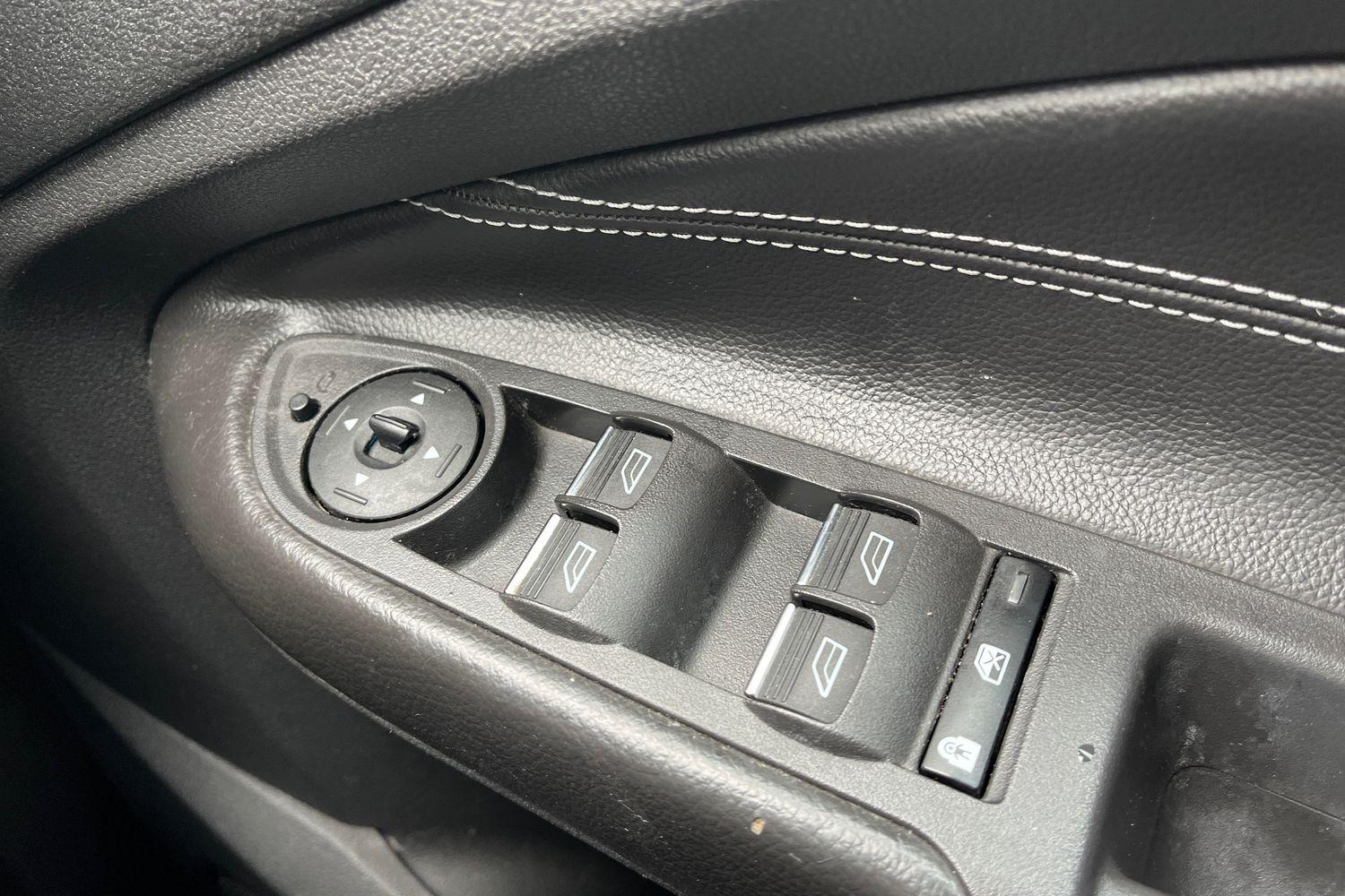 Ford GRAND C-MAX Photo 15
