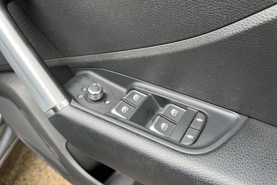 Audi Q2 Photo autoimg-1bd446d28de3d475239848d5e9a7167e84ab4eeb.jpg
