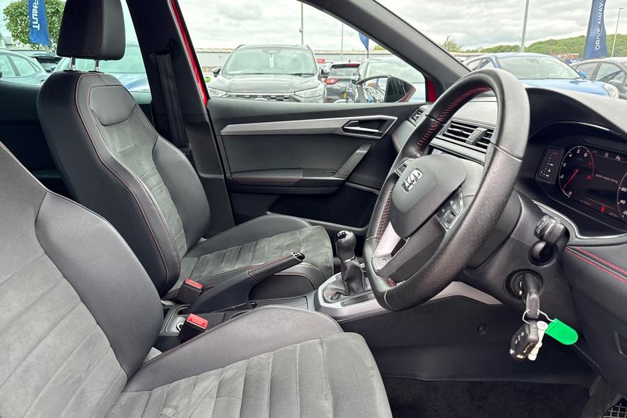 SEAT ARONA Photo autoimg-1bd66e35b105e05fb728b734774397578ca47b03.jpg