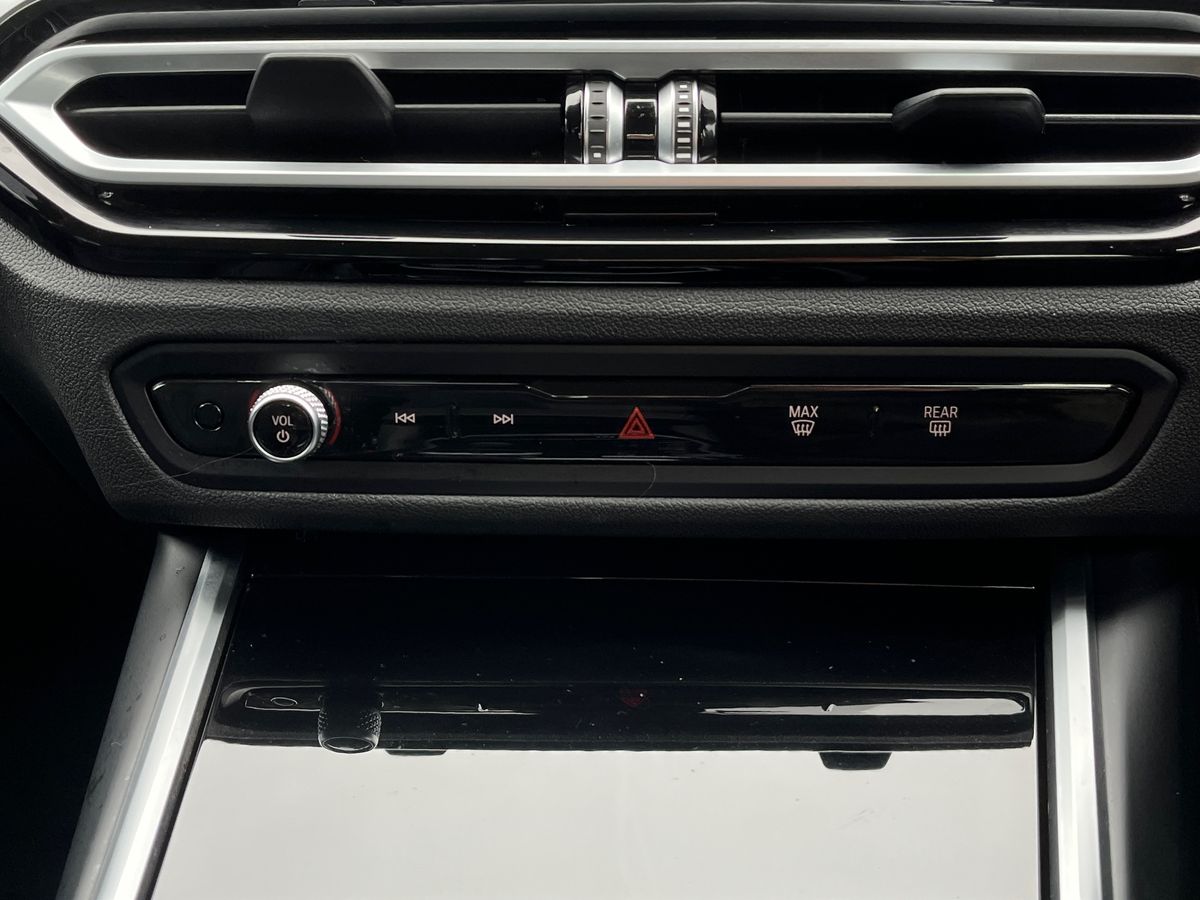 BMW 3 Series Photo 40