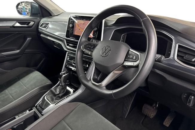 VOLKSWAGEN T-Roc Photo 6