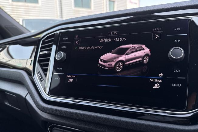 VOLKSWAGEN T-Roc Photo 31