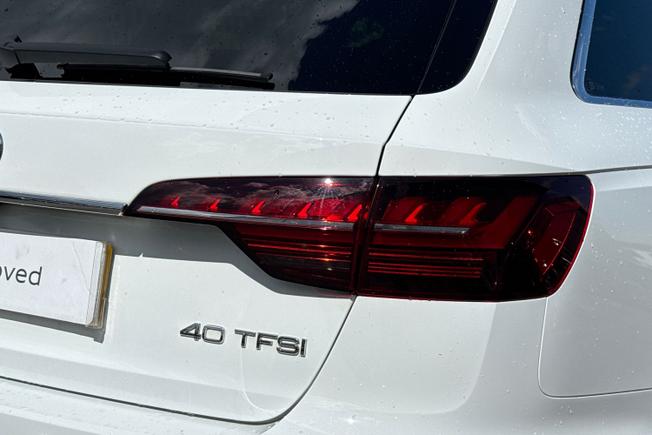 AUDI A4 Avant Photo 18