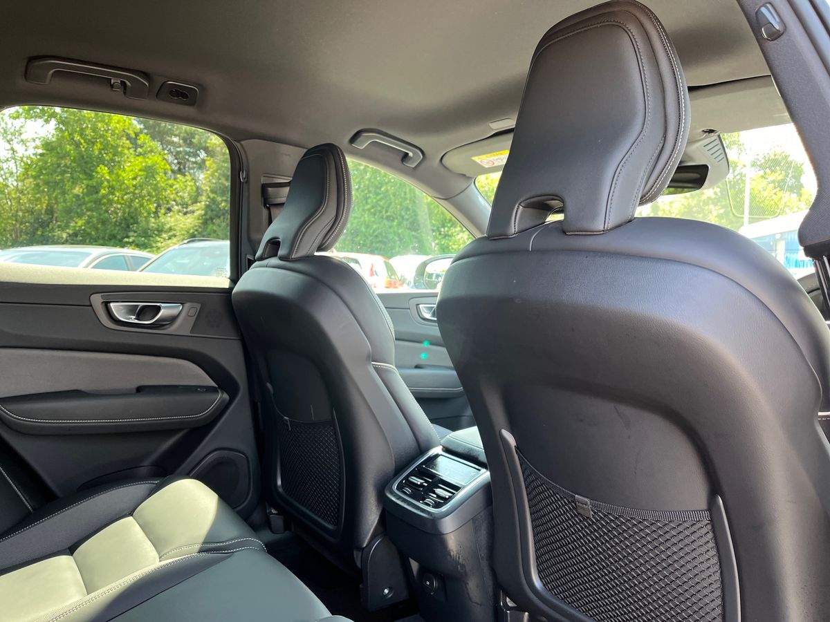 Volvo XC60 Photo 33