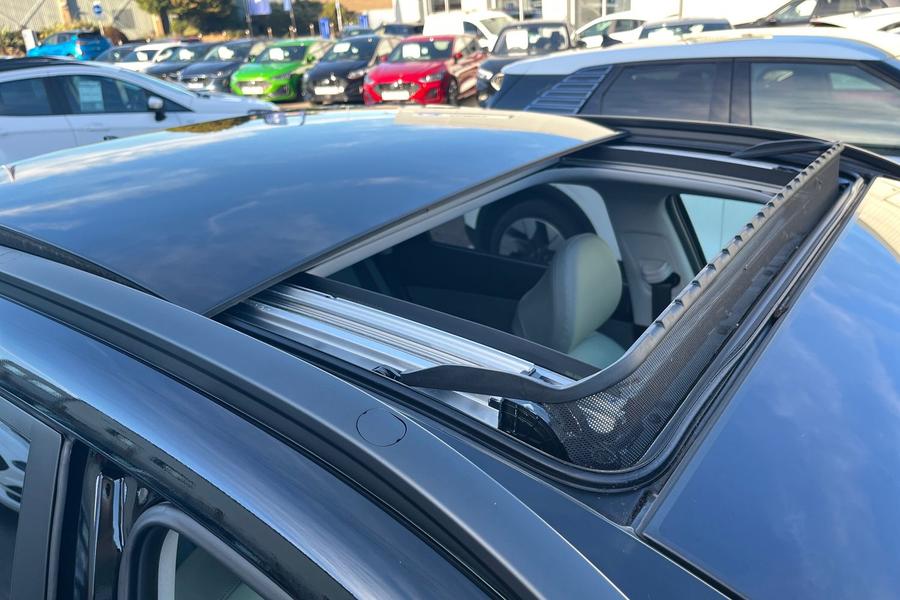 Hyundai KONA Photo autoimg-1bdc44585ead8af8effd9e87d573827fd3eb5b14.jpg