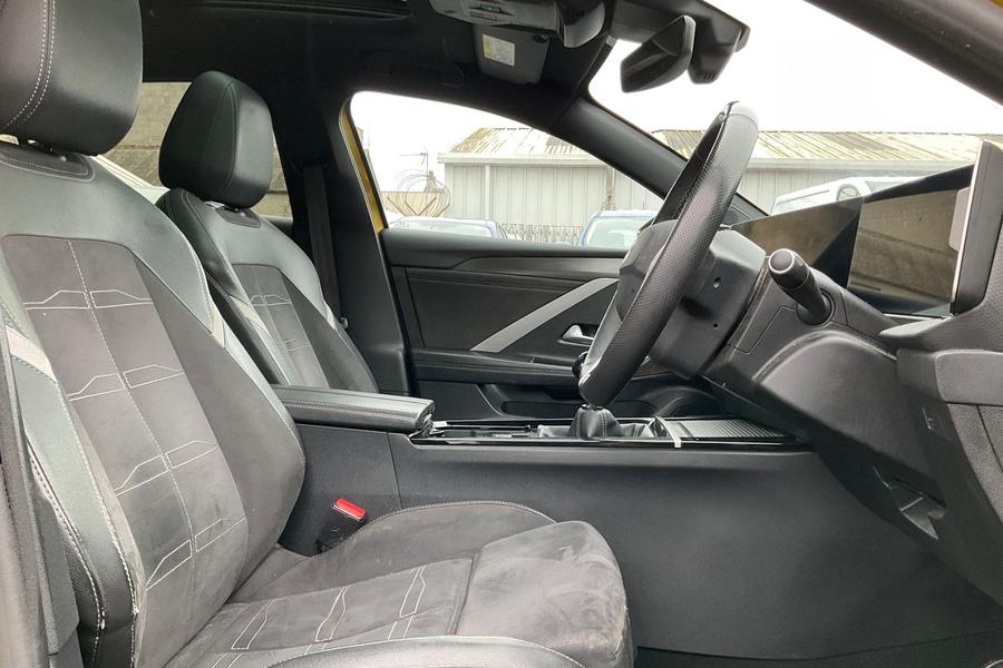 Vauxhall ASTRA Photo autoimg-1bdd0a8bd3d9bd52b4eeb4ee18c4625b3c48a9cc.jpg