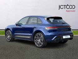 PORSCHE Macan Photo 3