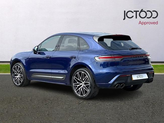 PORSCHE Macan Photo 3