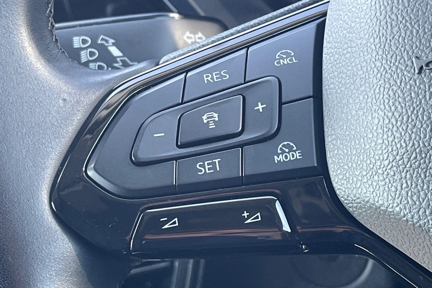 Ford TRANSIT CONNECT Photo 18