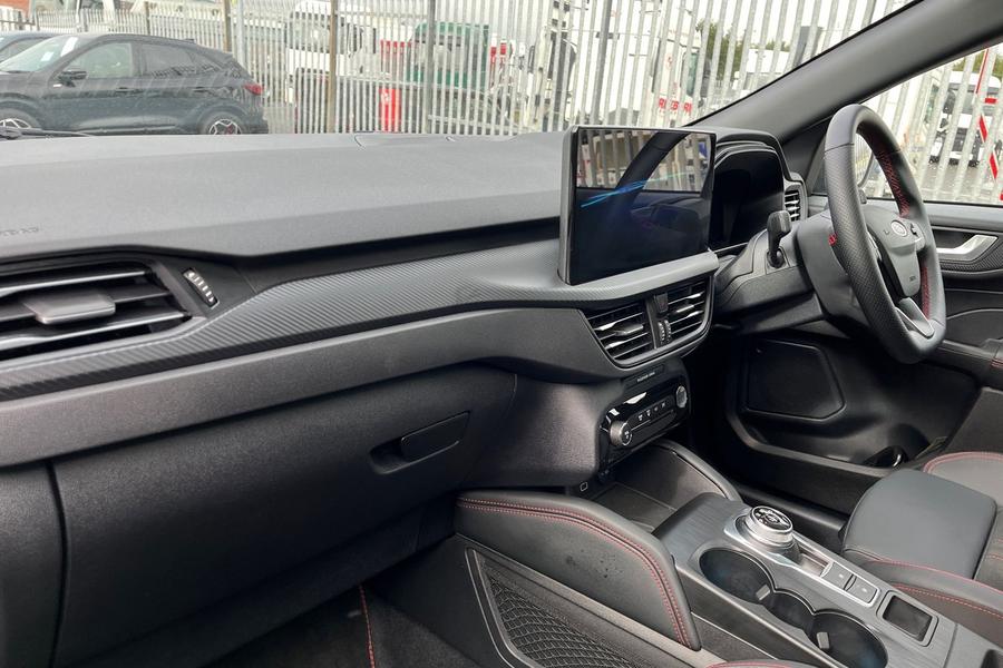 Ford Kuga Photo autoimg-1be3c5af45d183f189286c63c9619f08f13b8a96.jpg