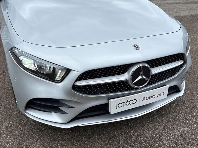 MERCEDES-BENZ A Class Photo 31