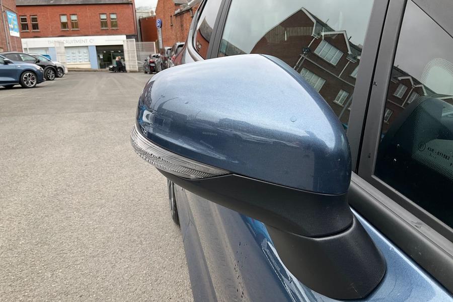 Ford FIESTA Photo autoimg-1bed4451df796bebb73c88aae08c2988c365af6b.jpg