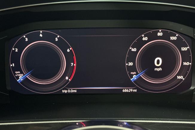 VOLKSWAGEN Tiguan Photo 15
