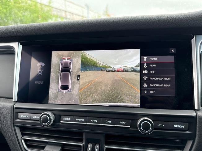 PORSCHE Macan Photo 50