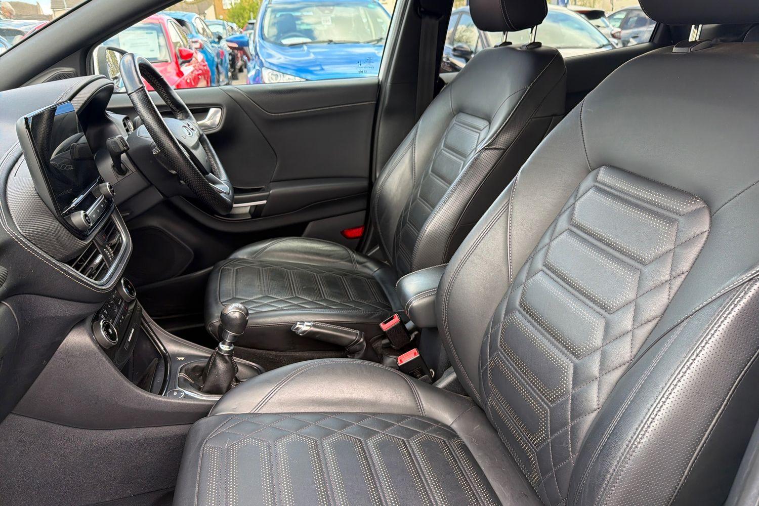Ford PUMA Photo 18
