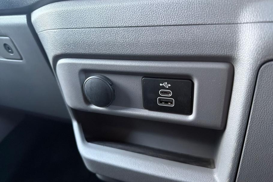 Used Ford TRANSIT CUSTOM WP25YZY 28