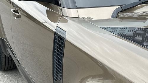 Land Rover Defender Photo autoimg-1bf7e44b7fcf4ac621a4d1def69dcef81e146eed.jpg