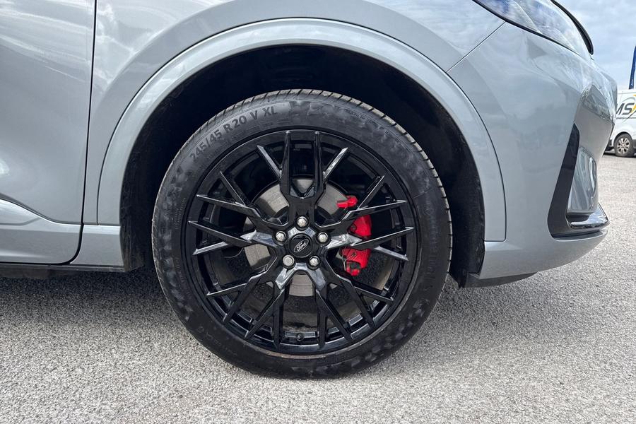 Ford KUGA Photo autoimg-1bfbde95b511c03373dcd20703a4b30a5119c170.jpg