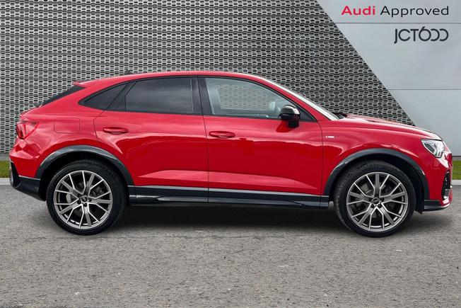 AUDI Q3 Photo 4