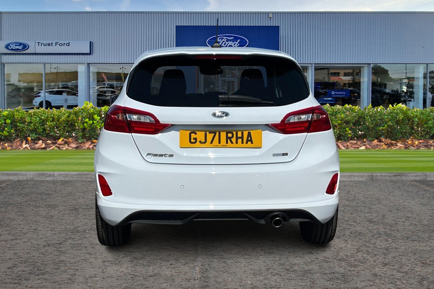 Ford Fiesta Photo 6