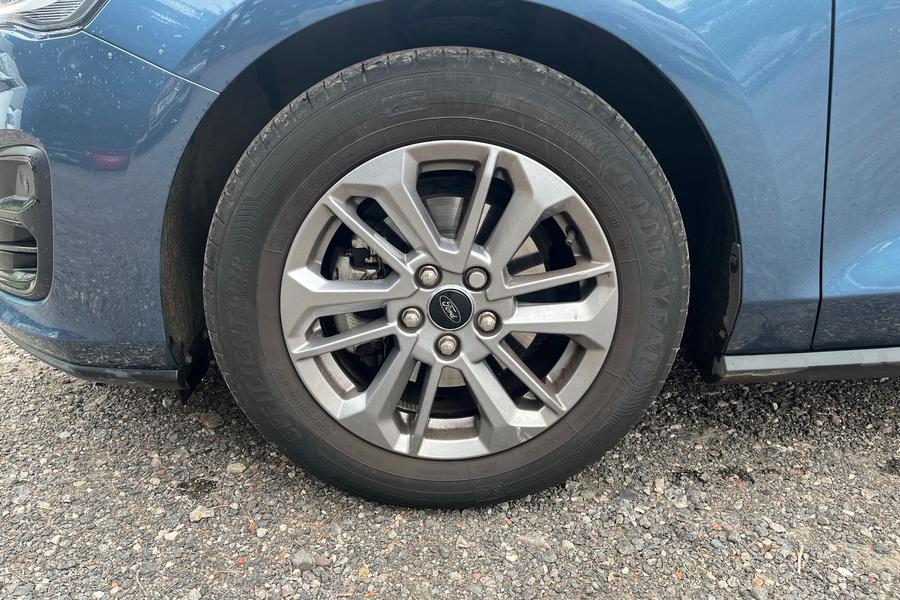 Ford Focus Photo autoimg-1c00183e71a9214213e9ba52d5ec94d448831eef.jpg