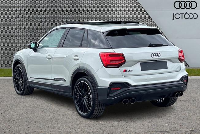 AUDI  SQ2 Photo 3