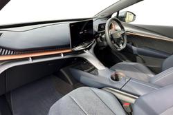 CUPRA Tavascan Photo 2