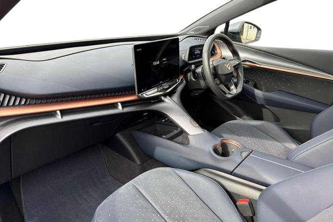 CUPRA Tavascan Photo 2